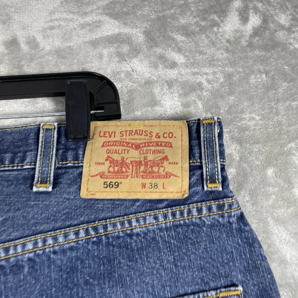Vtg Y2K Levis 569 Denim Jean Shorts Mens 38x11 Jorts Worn-in Faded Distressed